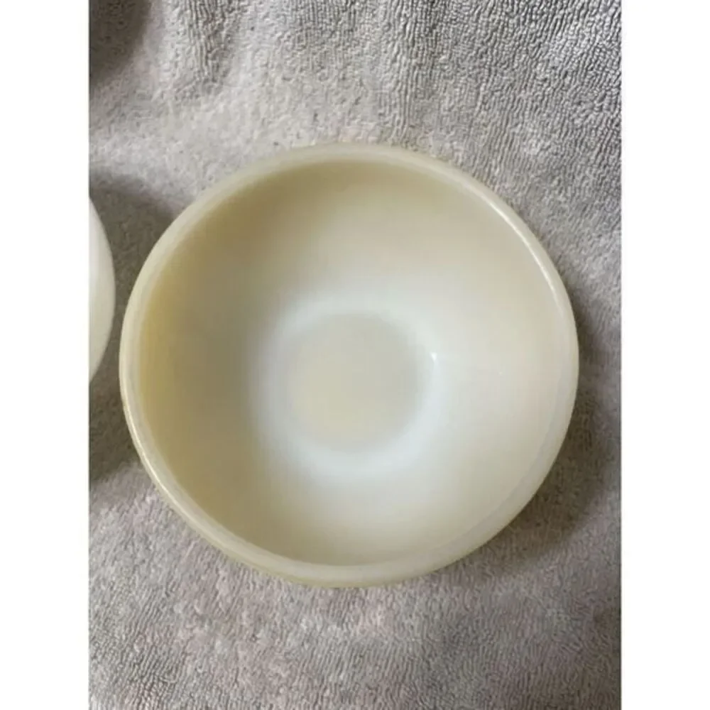 Vintage Fire King Small Bowls Set‎ Of 2 Yellow And White